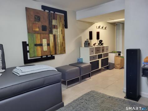 110 Darby Street Bloomfield CT 06002