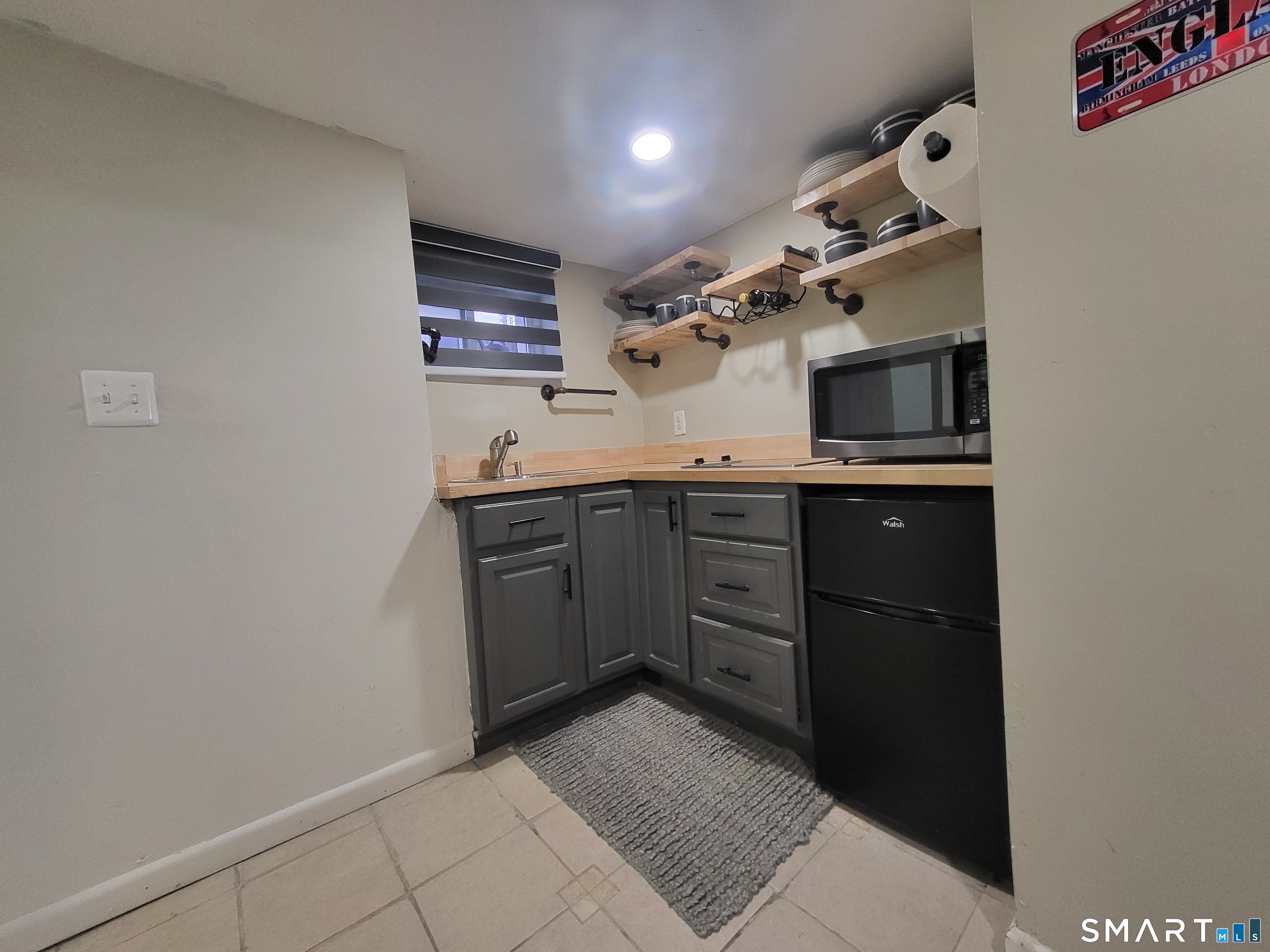 110 Darby Street Bloomfield CT 06002