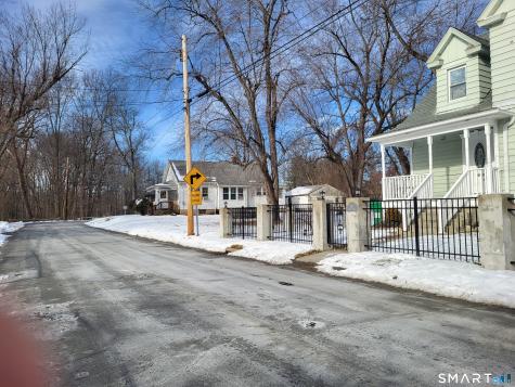 110 Darby Street Bloomfield CT 06002