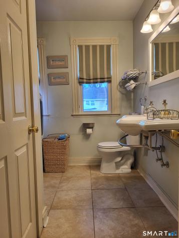 110 Darby Street Bloomfield CT 06002