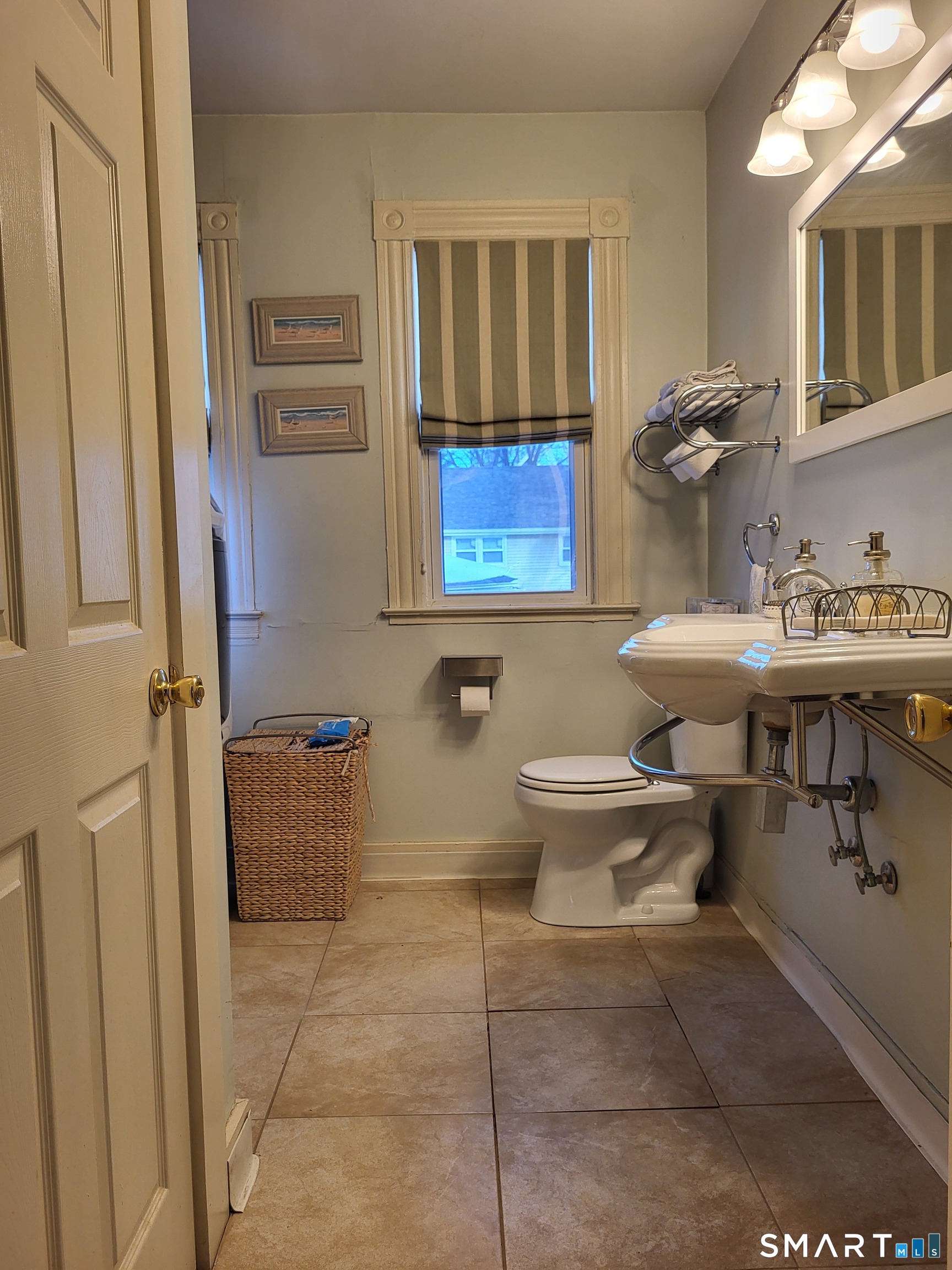 110 Darby Street Bloomfield CT 06002