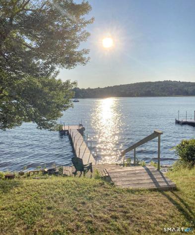 17 Marsh Point Morris CT 06763