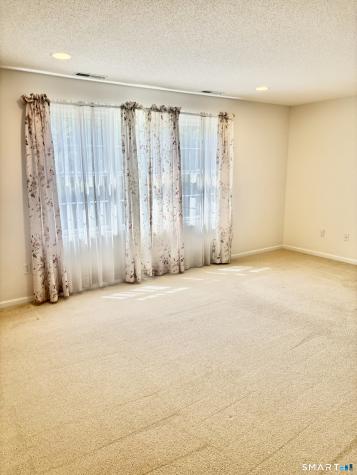 91 Valley View Road Manchester CT 06040