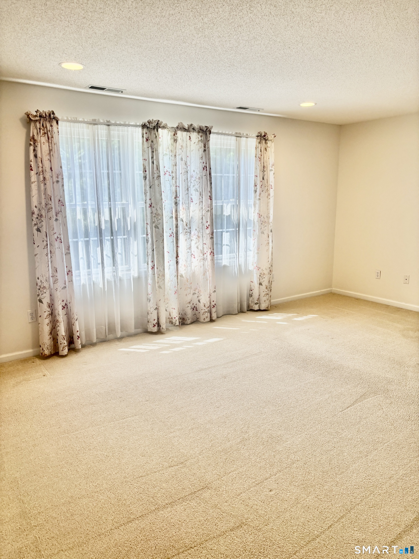 91 Valley View Road Manchester CT 06040