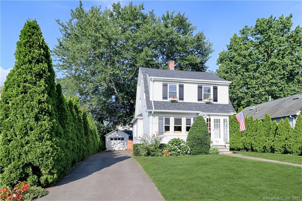 176 Fairview Avenue Fairfield CT 06824