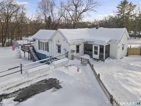 17 Auburn Street Putnam CT 06260