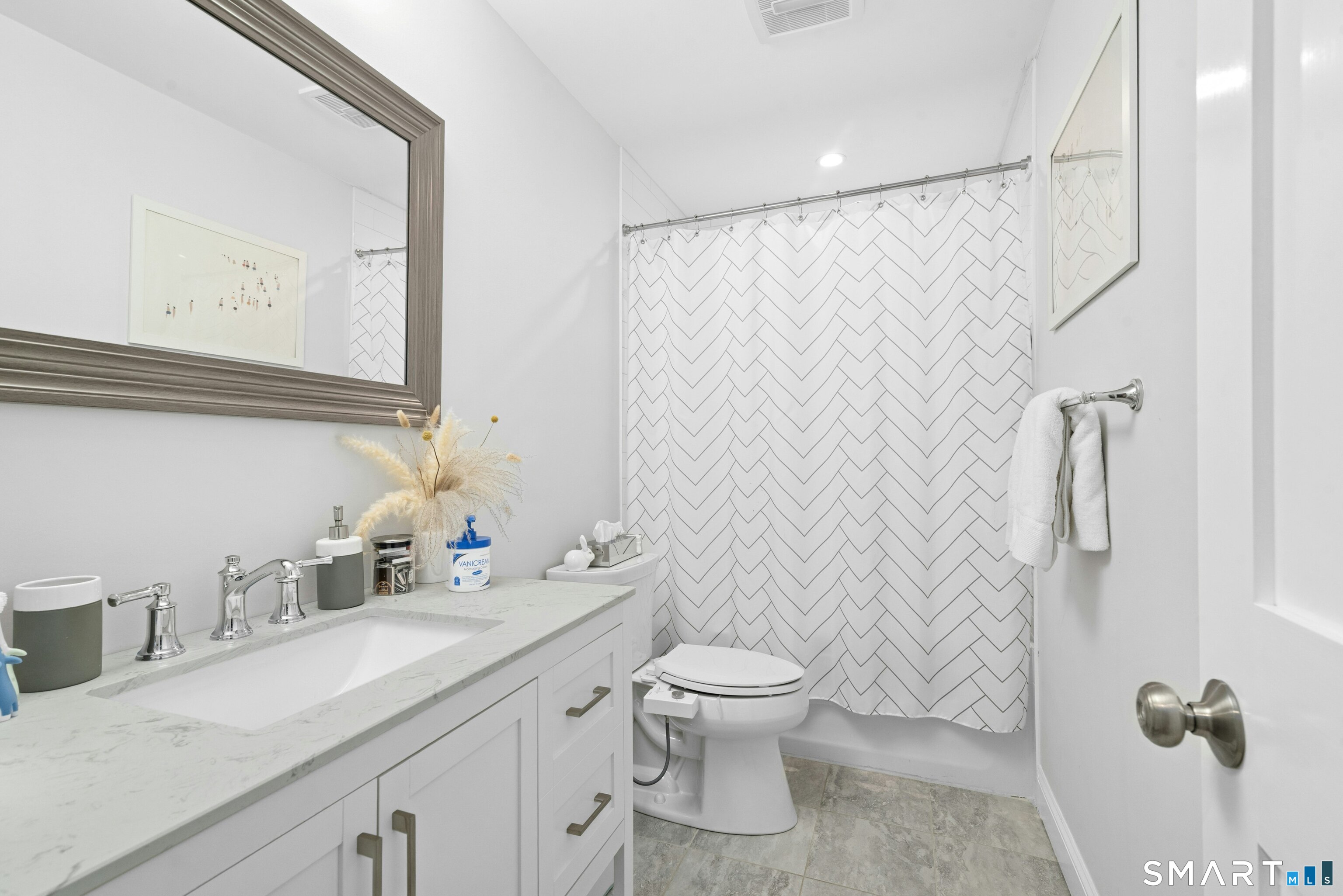 12 Reynolds Drive Fairfield CT 06824