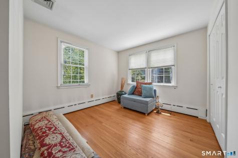 11 Stuart Drive Greenwich CT 06870