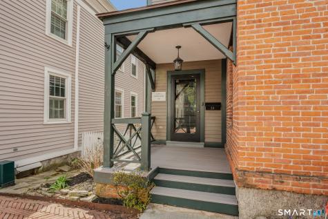 20 Starr Street New London CT 06320