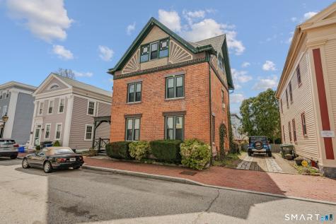 20 Starr Street New London CT 06320