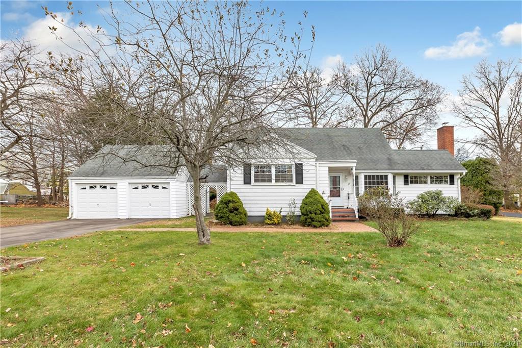 27 Leighton Road Trumbull CT 06611