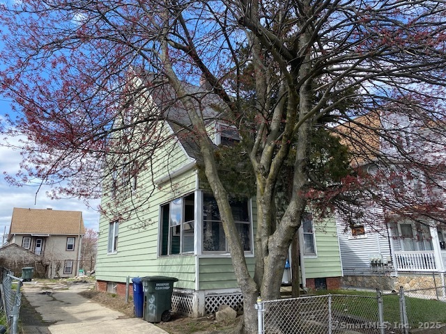 221 Bunnell Street Bridgeport CT 06607