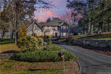 582 Patriot Road Southbury CT 06488
