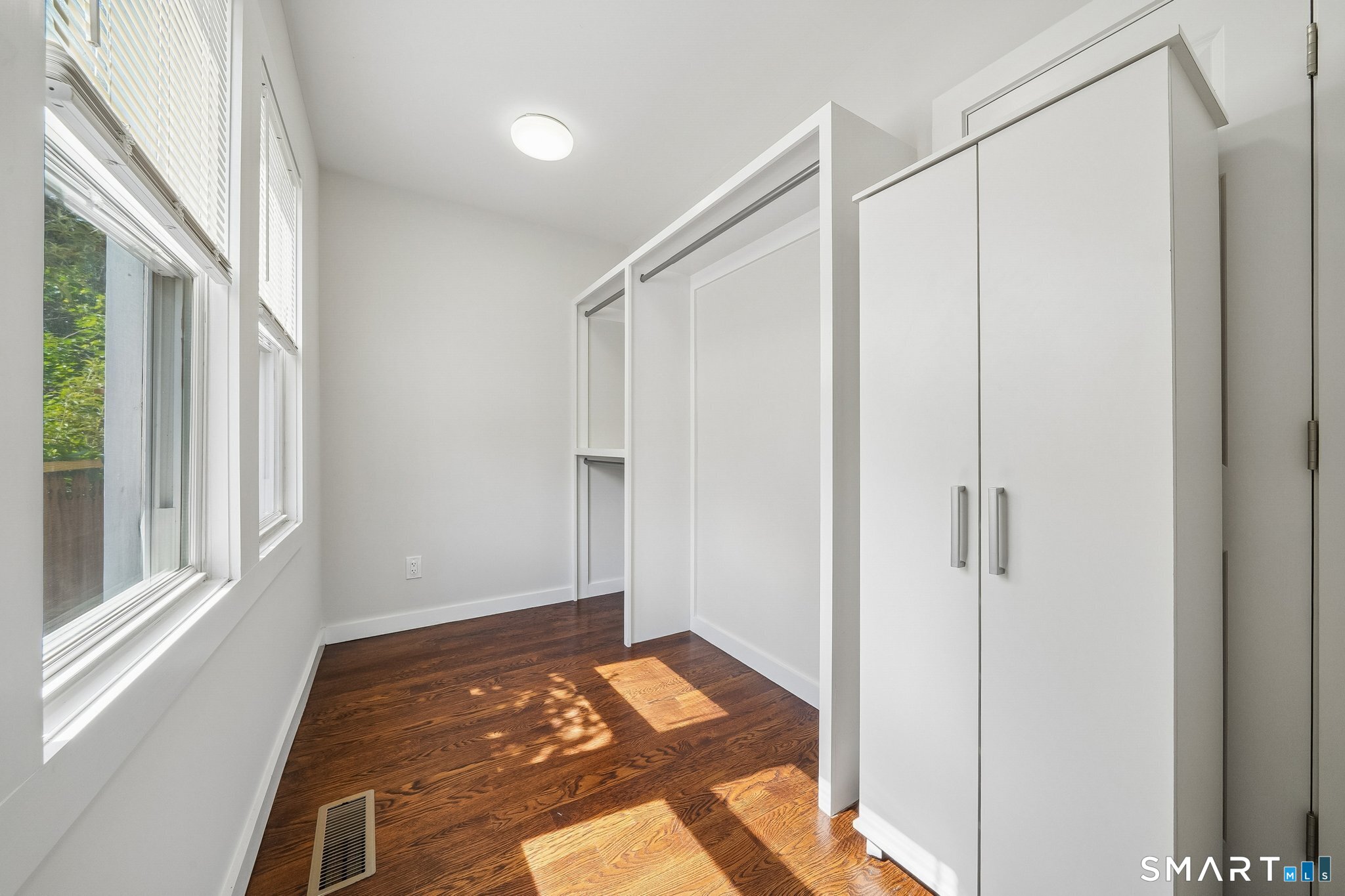 10 Wells Avenue Stamford CT 06902
