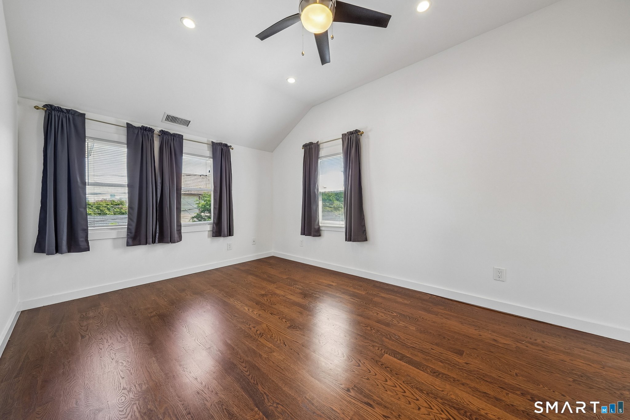 10 Wells Avenue Stamford CT 06902