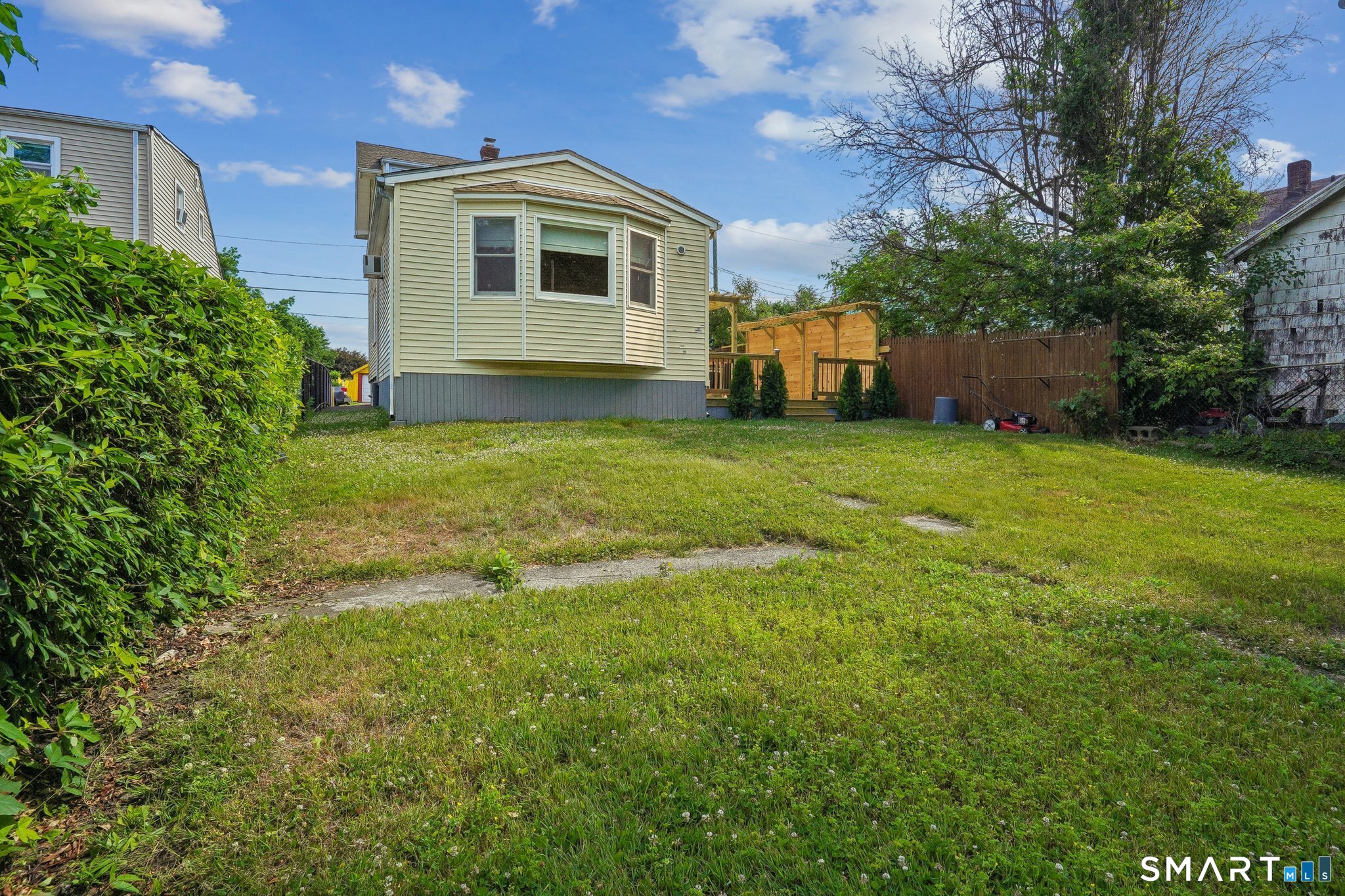 10 Wells Avenue Stamford CT 06902