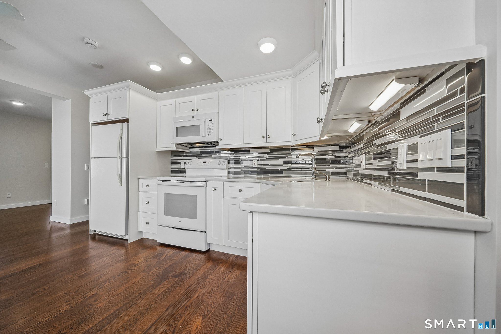 10 Wells Avenue Stamford CT 06902