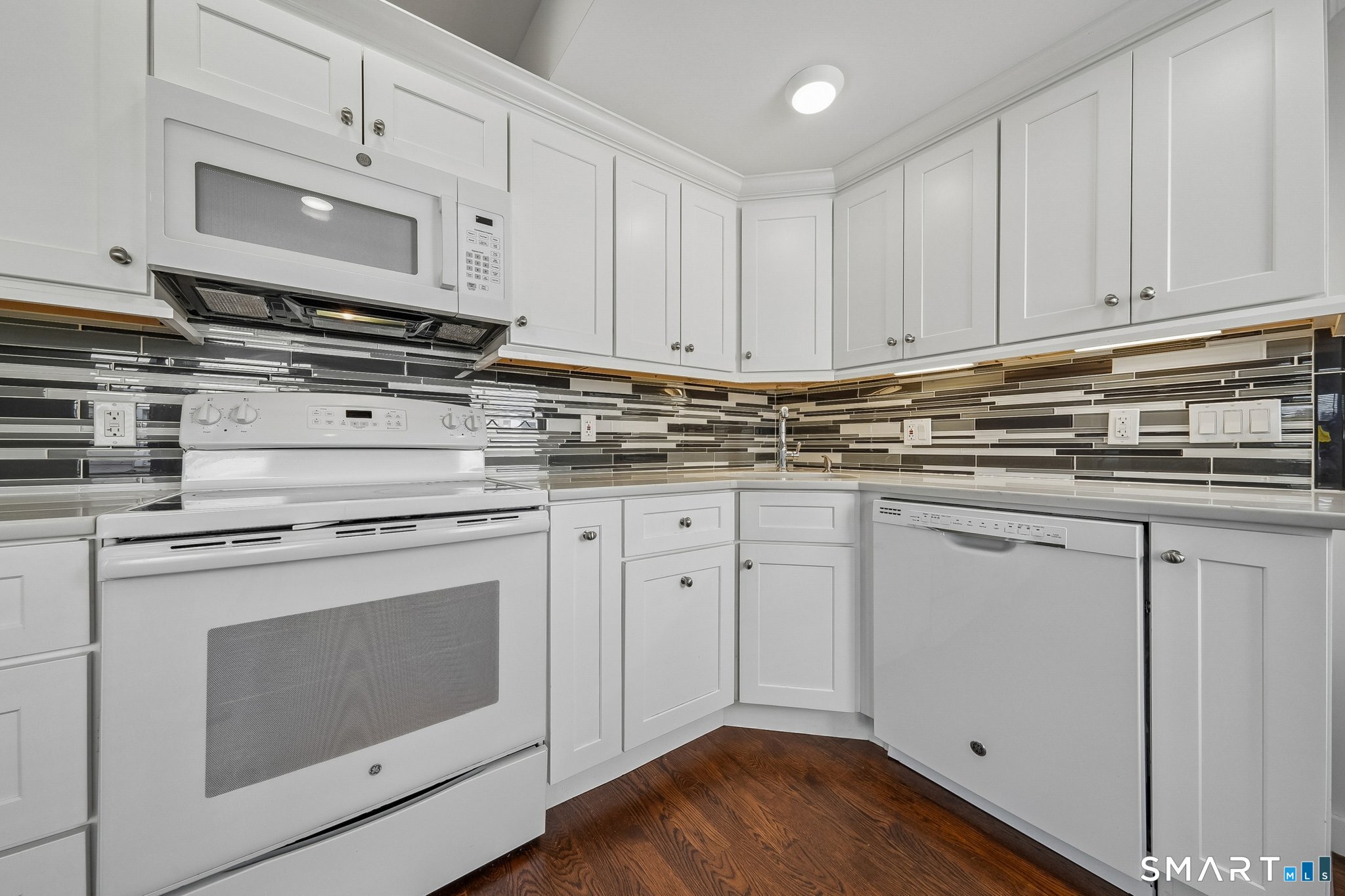 10 Wells Avenue Stamford CT 06902