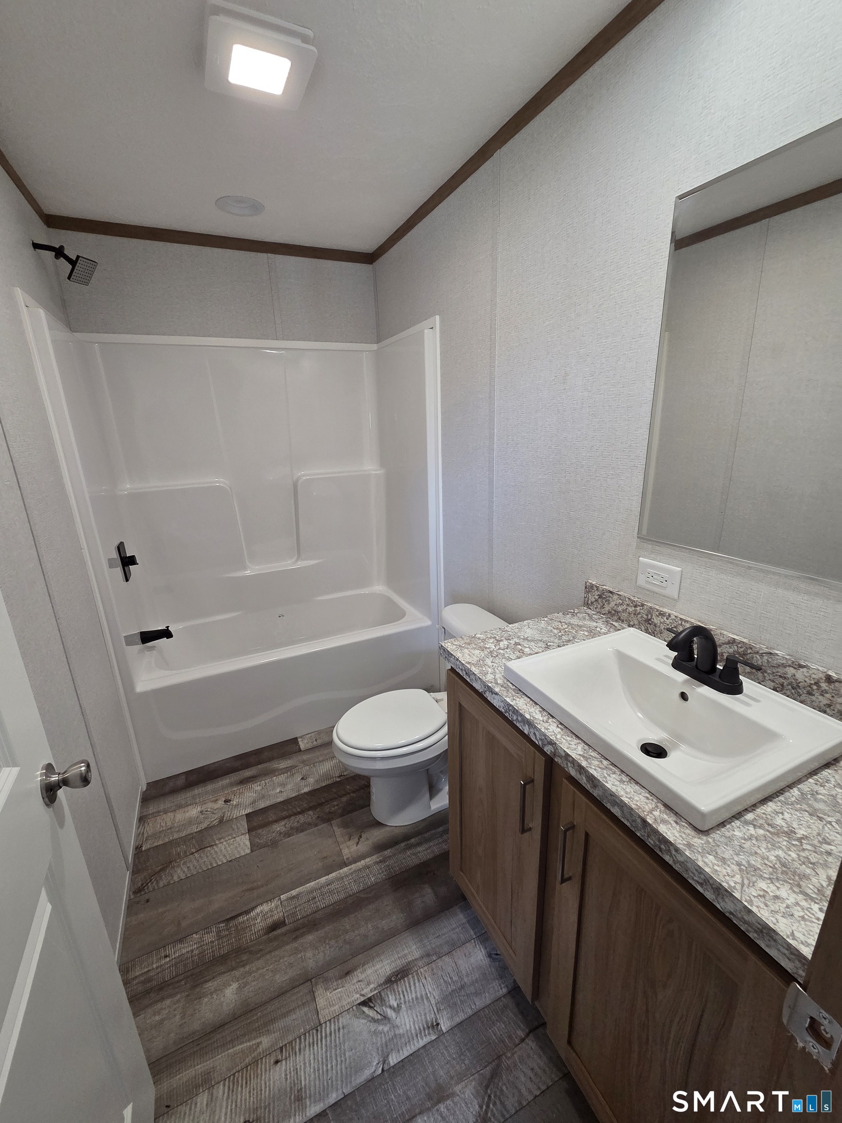 303 Mohegan Park Road Norwich CT 06360