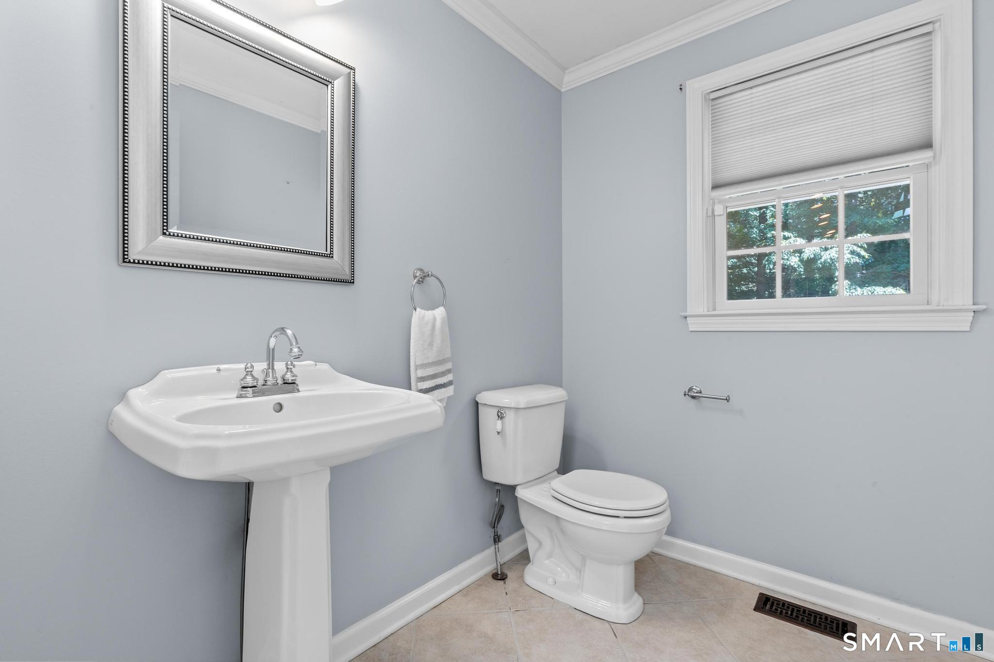23 Lawton Drive Simsbury CT 06070