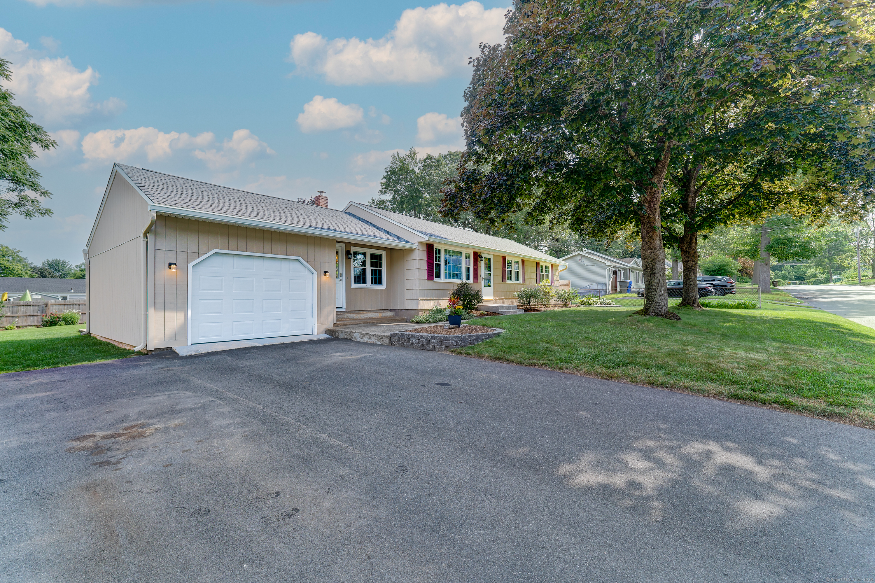 23 Sun Street Enfield CT 06082