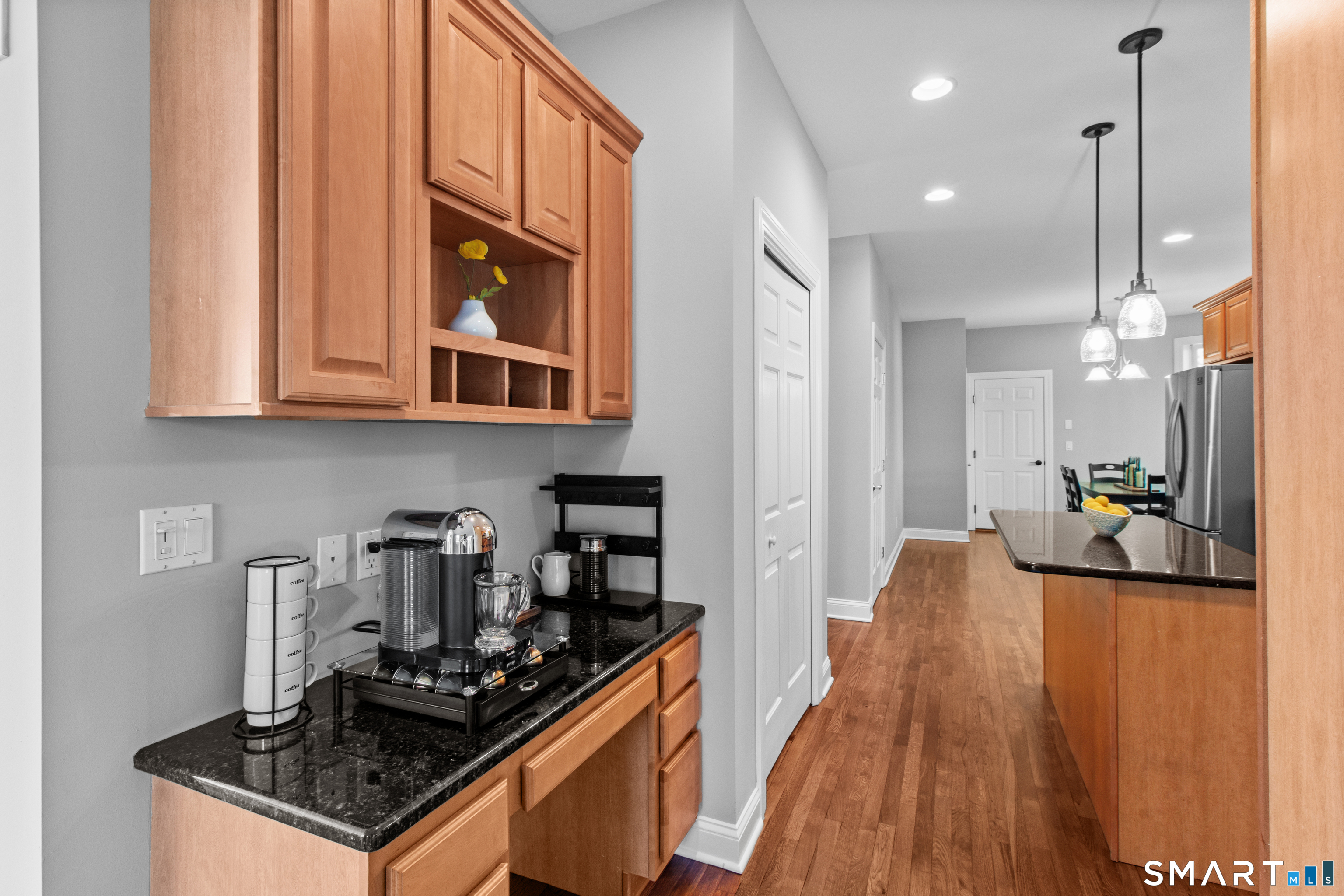 2 Rustic Oak Farmington CT 06085