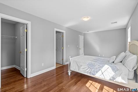 2 Rustic Oak Farmington CT 06085