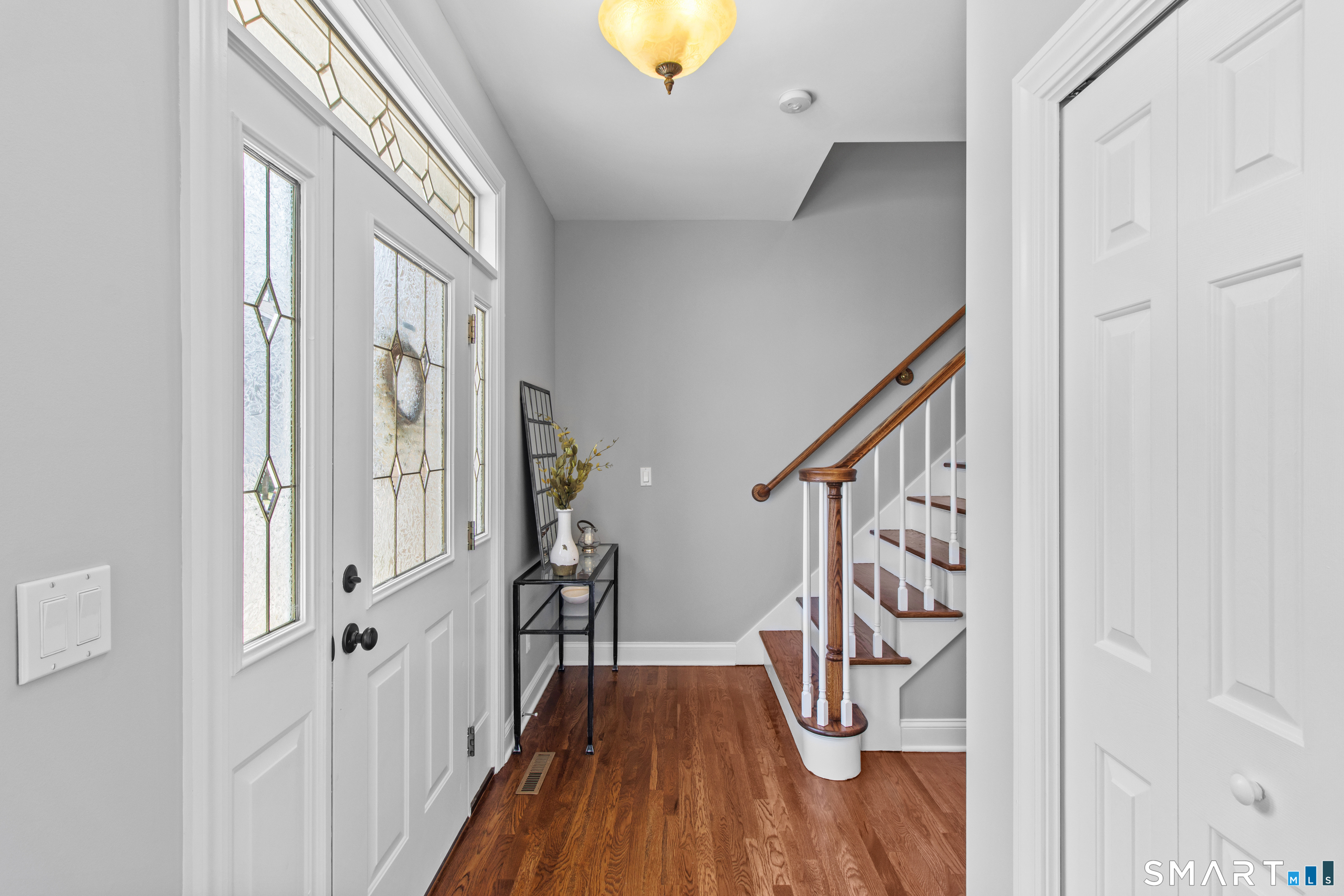 2 Rustic Oak Farmington CT 06085