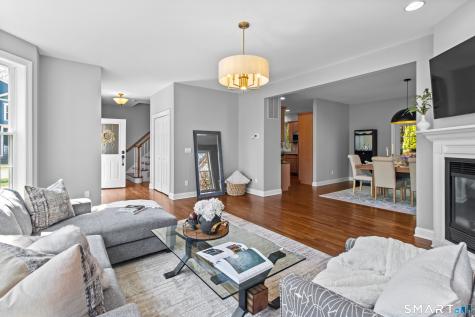 2 Rustic Oak Farmington CT 06085