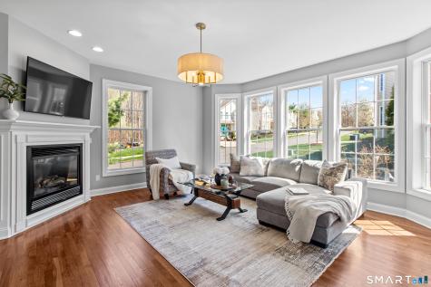2 Rustic Oak Farmington CT 06085