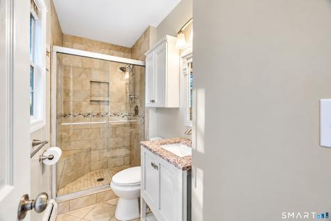9 Hopkins Court Branford CT 06405