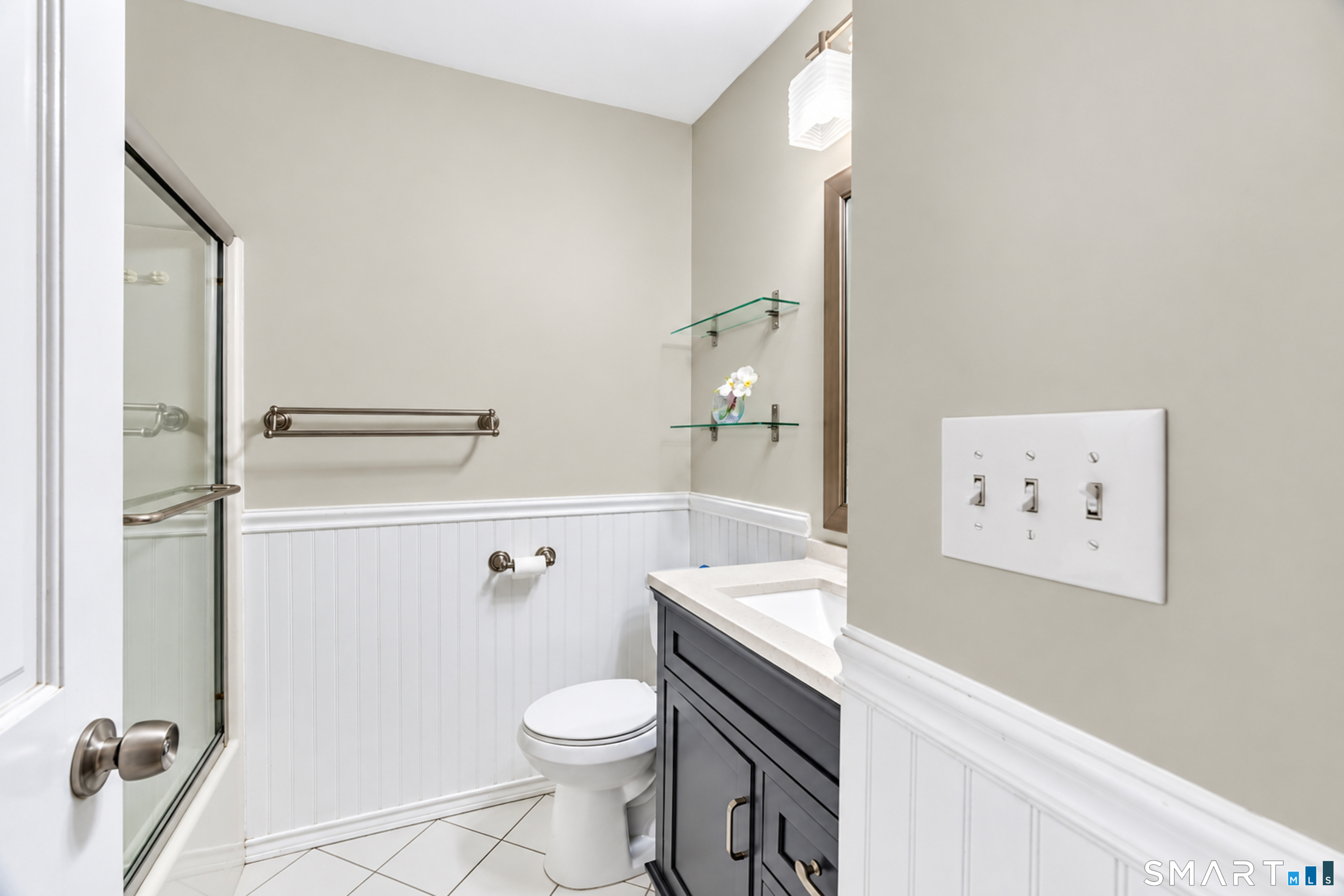9 Hopkins Court Branford CT 06405
