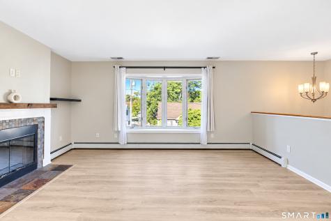 9 Hopkins Court Branford CT 06405