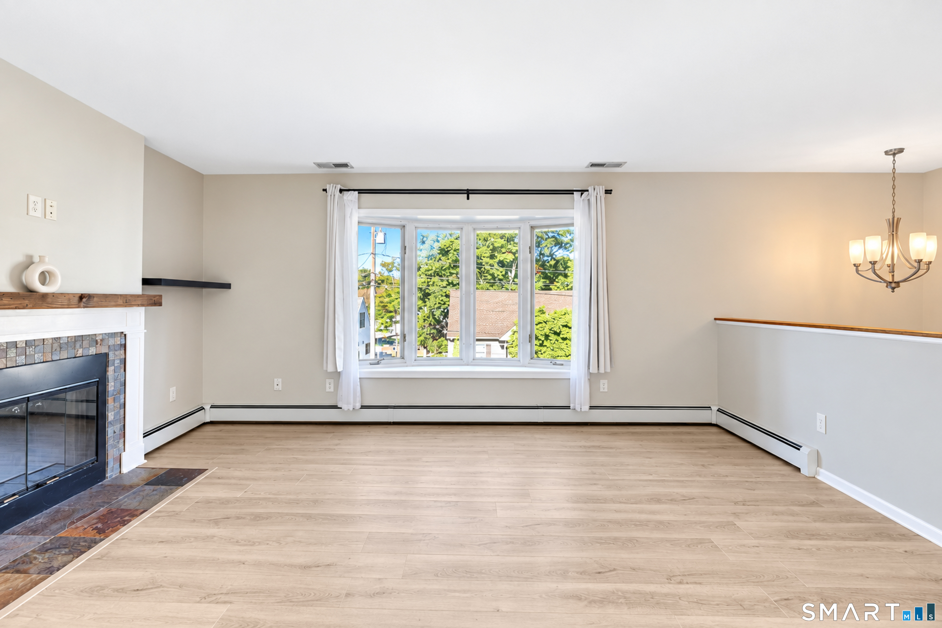 9 Hopkins Court Branford CT 06405