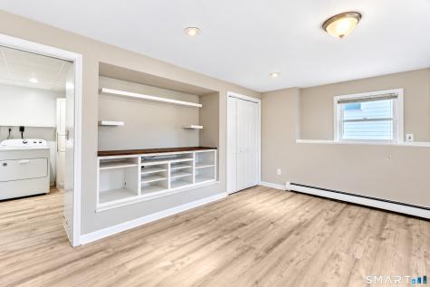 9 Hopkins Court Branford CT 06405