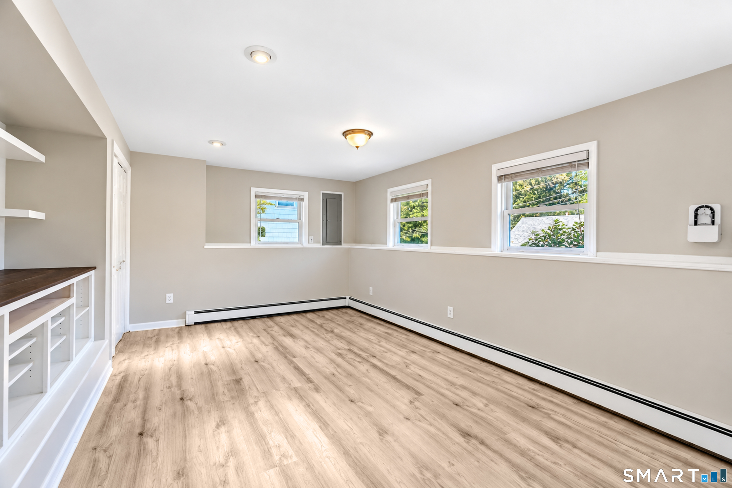 9 Hopkins Court Branford CT 06405