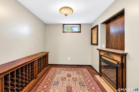 9 Hopkins Court Branford CT 06405