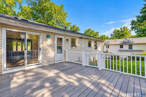 9 Hopkins Court Branford CT 06405
