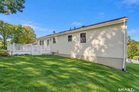 9 Hopkins Court Branford CT 06405