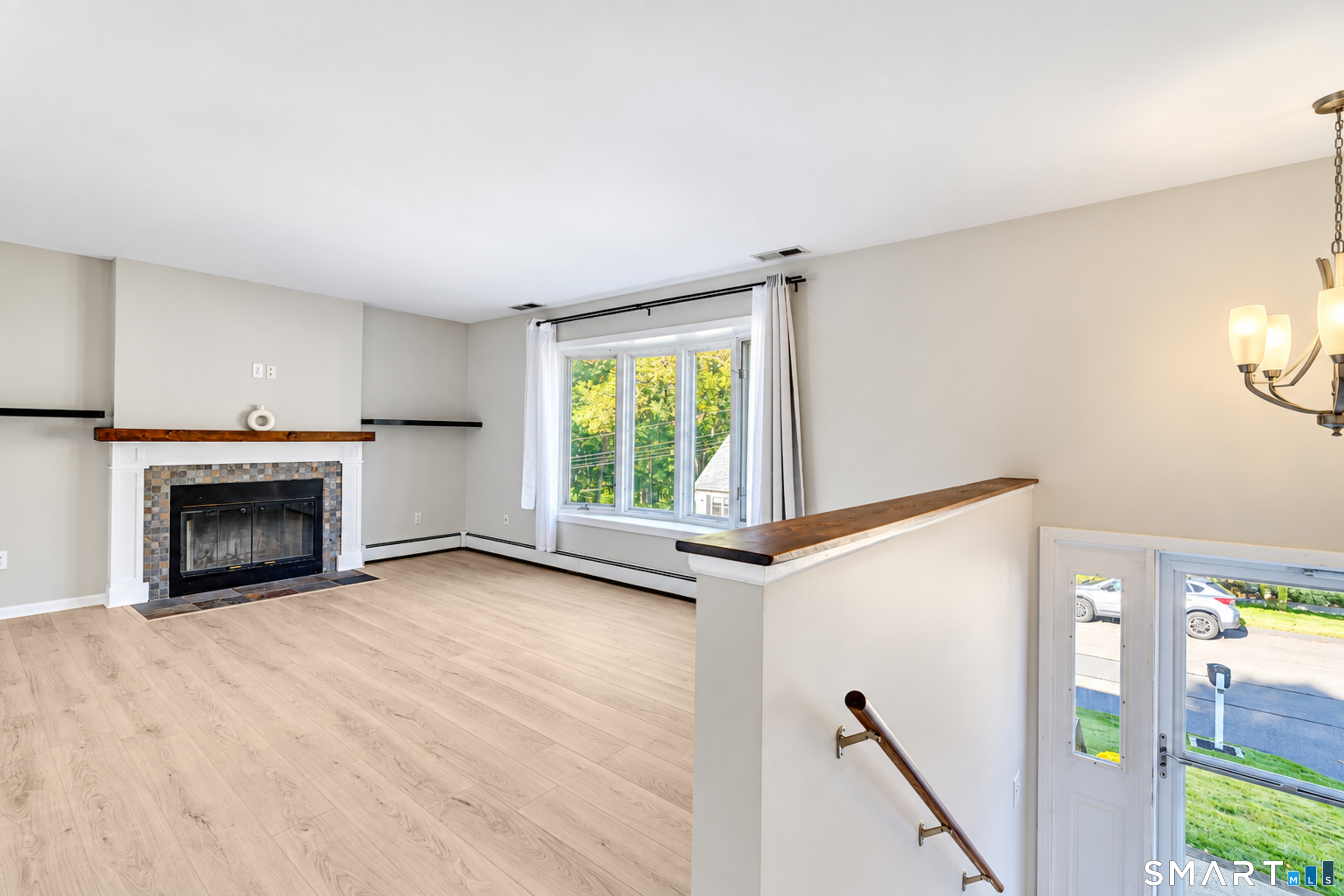 9 Hopkins Court Branford CT 06405