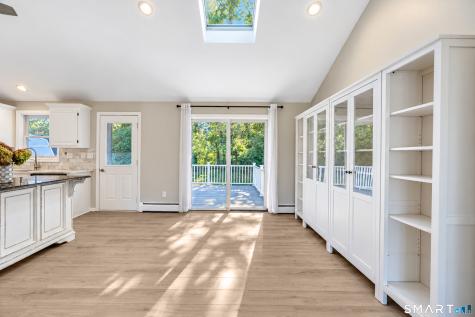 9 Hopkins Court Branford CT 06405