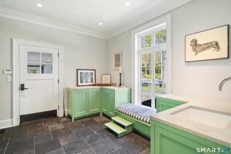 24 Llewellyn Drive New Canaan CT 06840