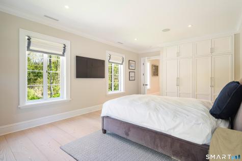24 Llewellyn Drive New Canaan CT 06840