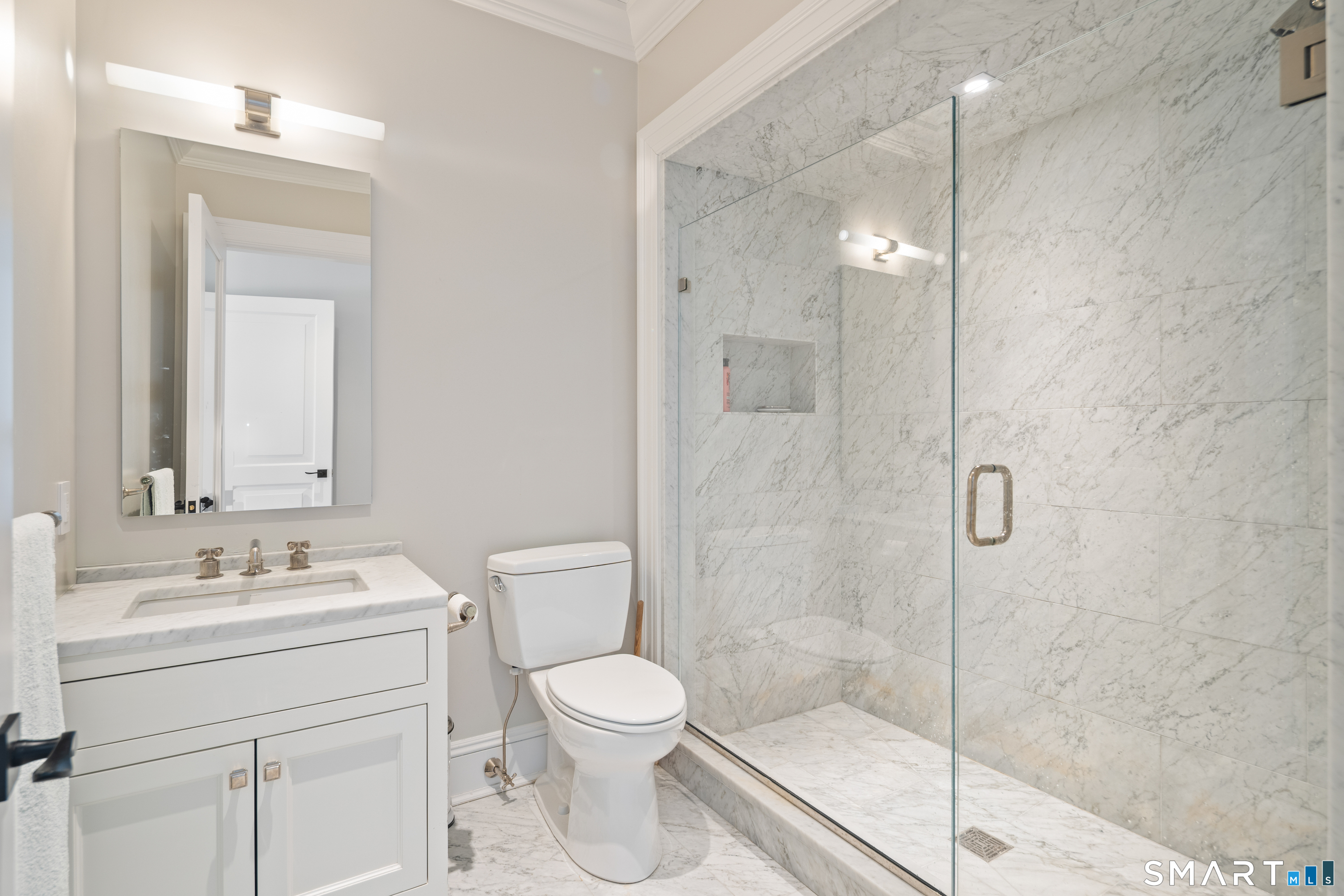 24 Llewellyn Drive New Canaan CT 06840