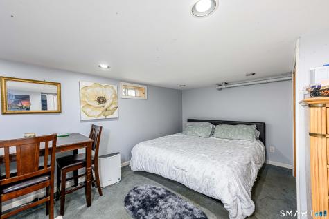121 Fourth Street Hamden CT 06514