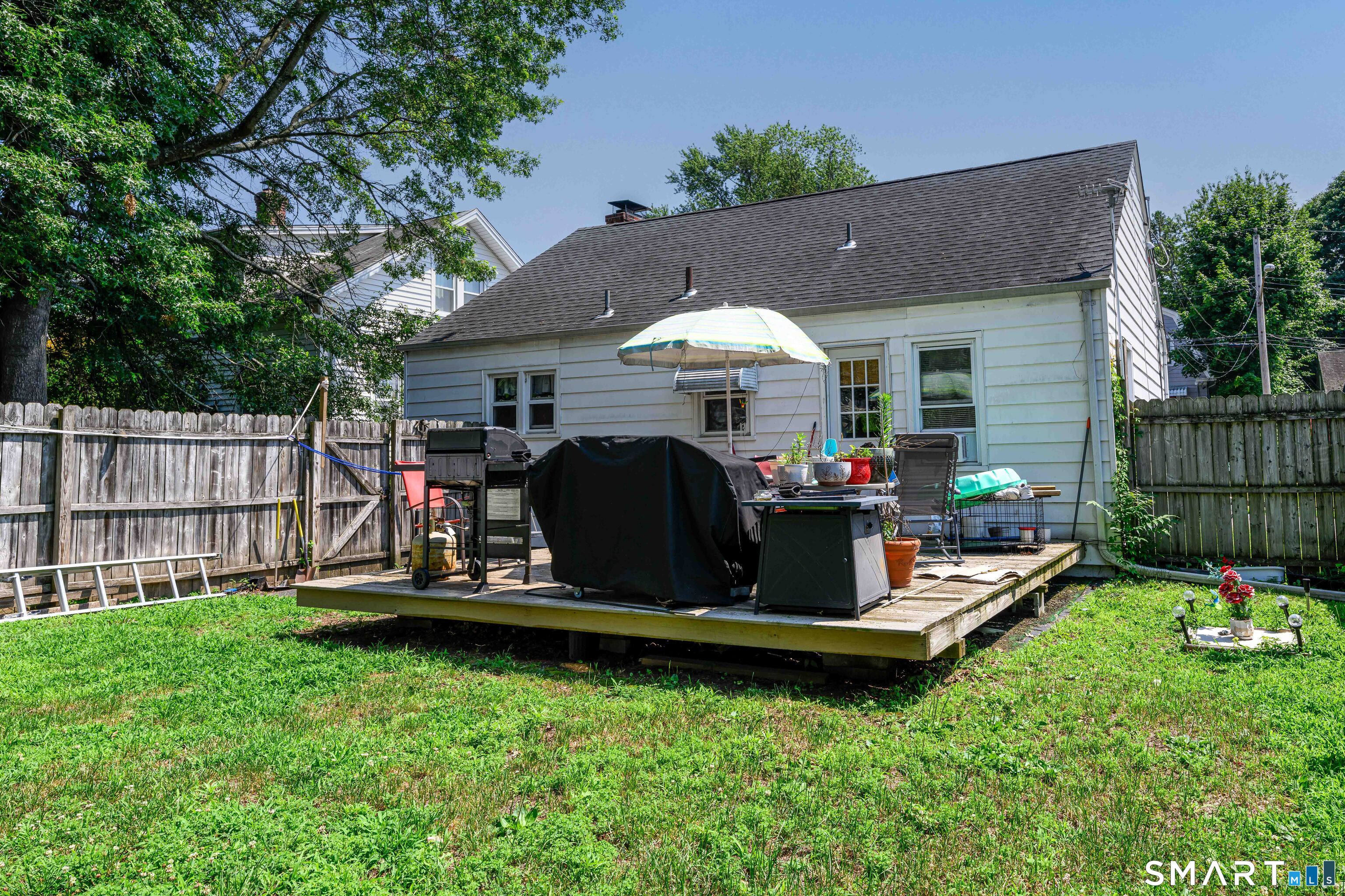 121 Fourth Street Hamden CT 06514