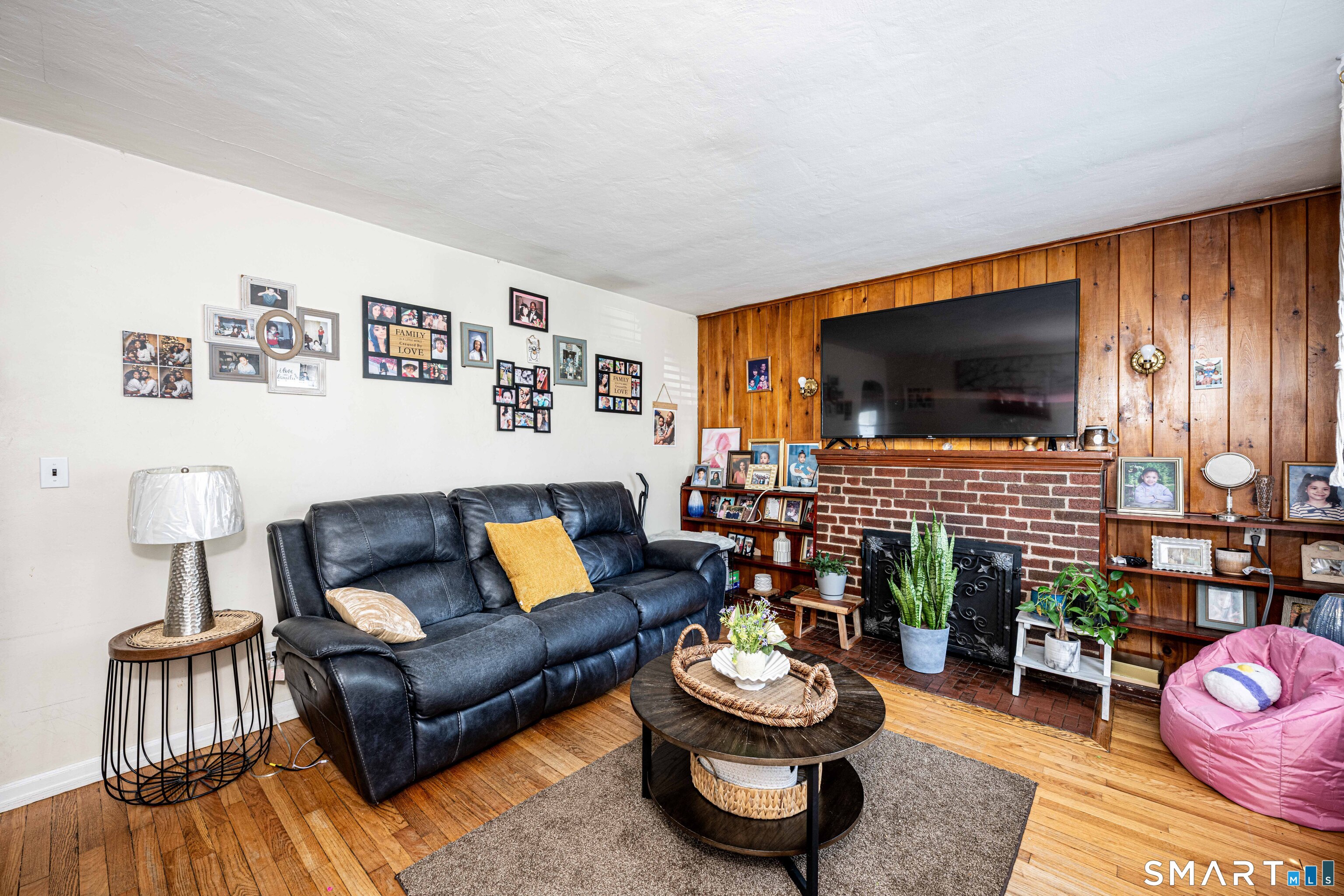 121 Fourth Street Hamden CT 06514