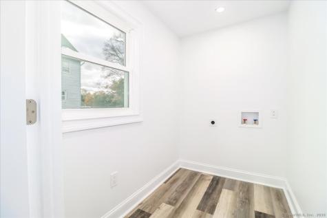 62 Davis Street Danbury CT 06810