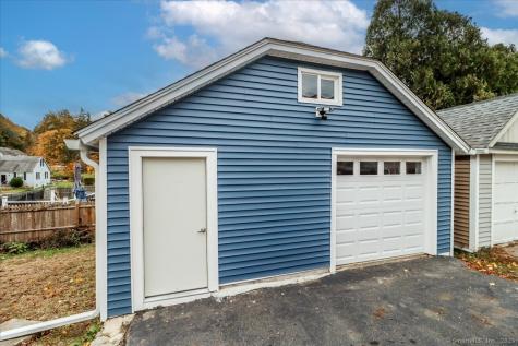 62 Davis Street Danbury CT 06810