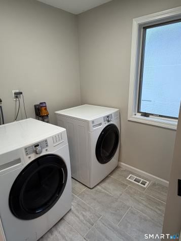 38 Jeffrey Alan Drive Manchester CT 06042
